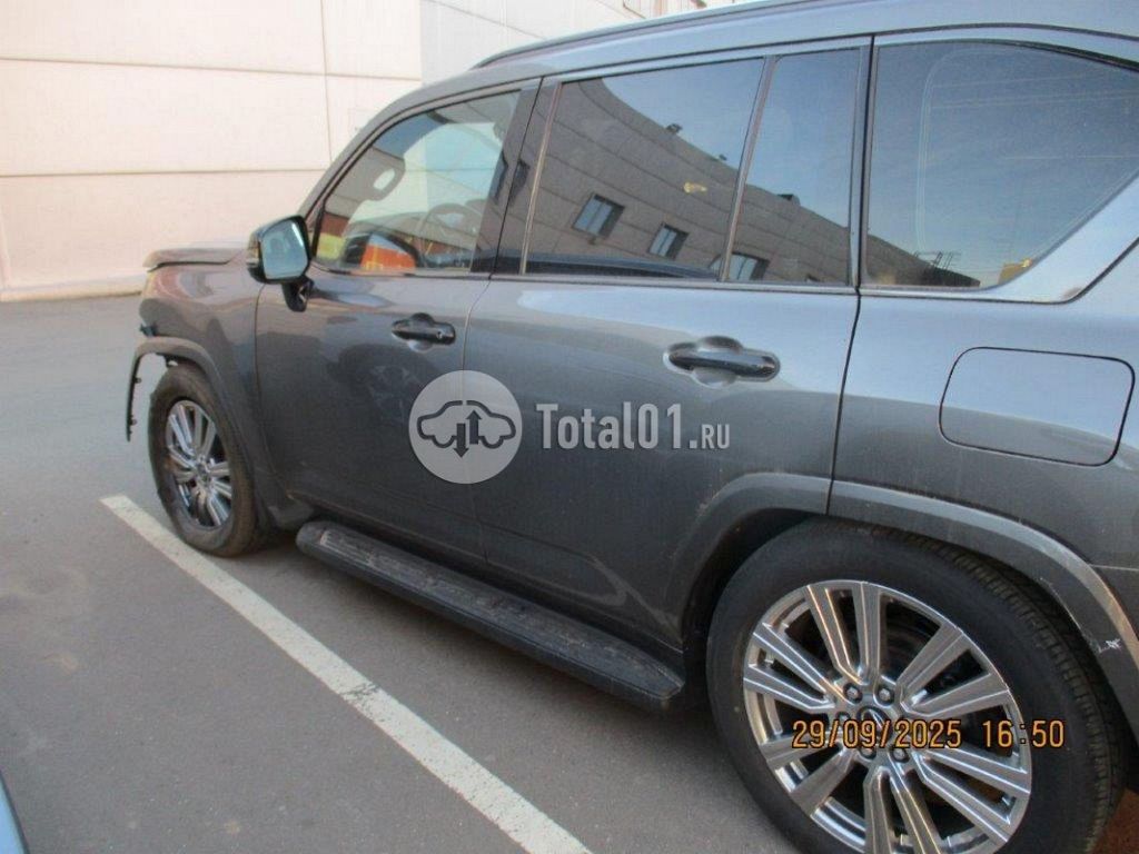 Фото Lexus LX 14