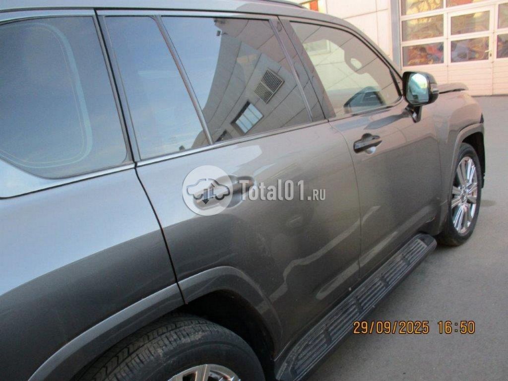 Фото Lexus LX 28