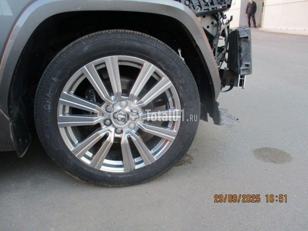 Фото Lexus LX 42