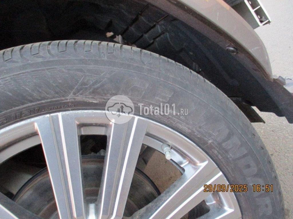 Фото Lexus LX 44