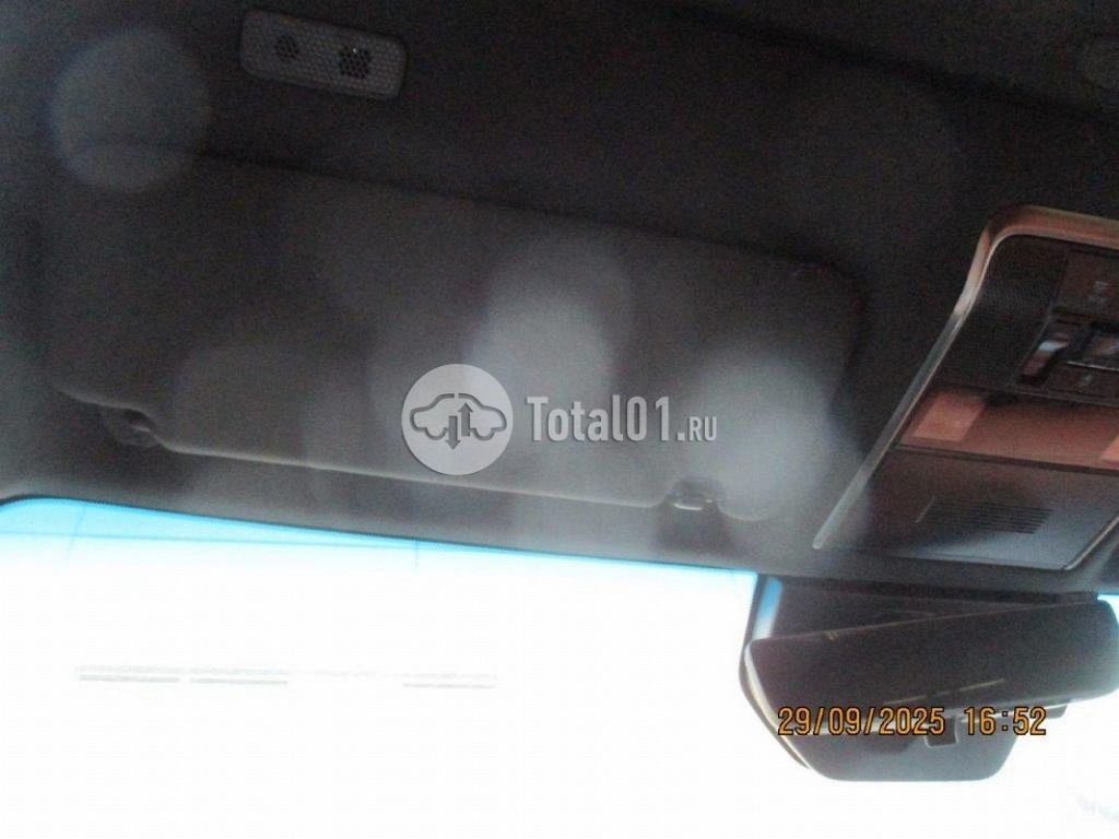 Фото Lexus LX 70