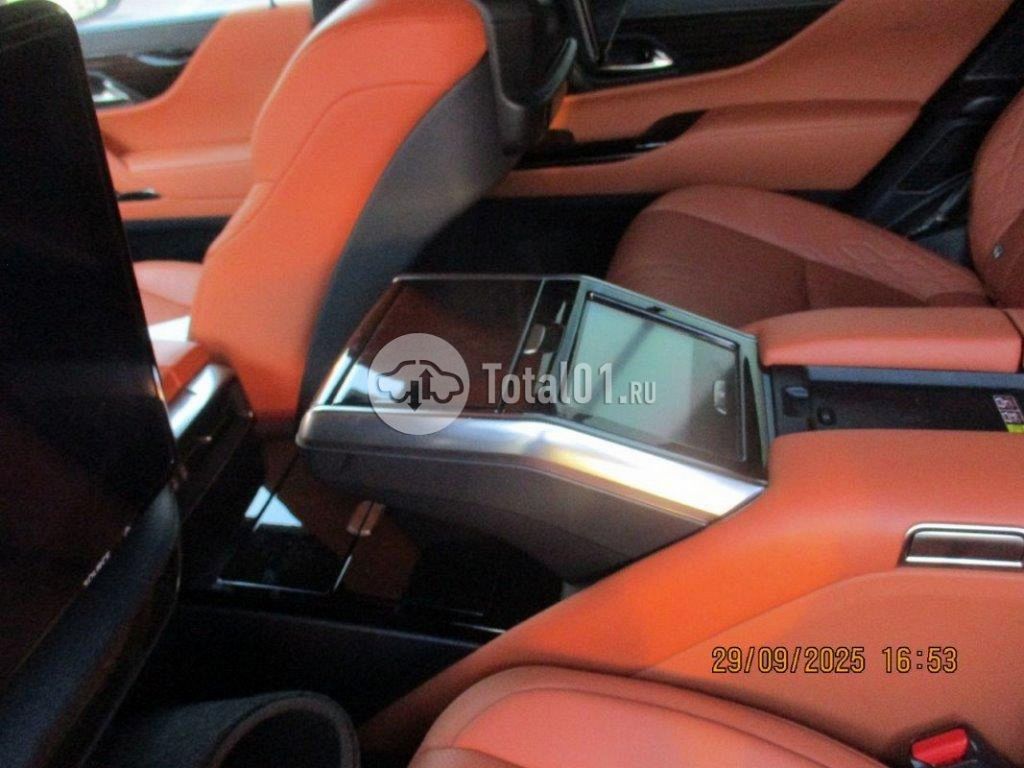 Фото Lexus LX 82