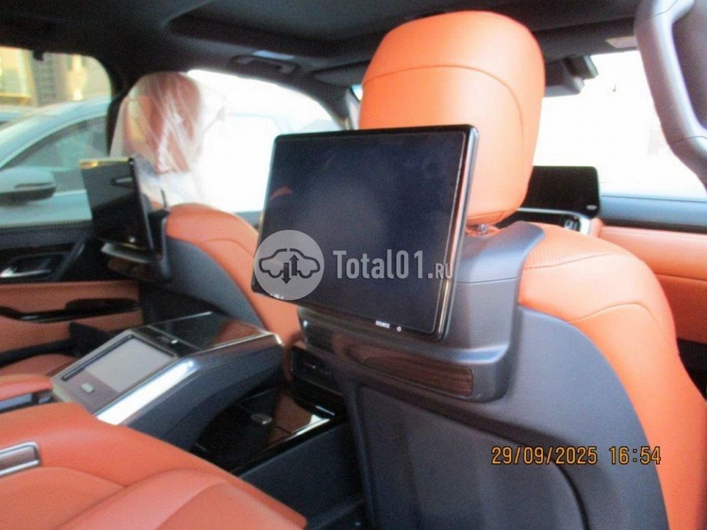 Фото Lexus LX 102