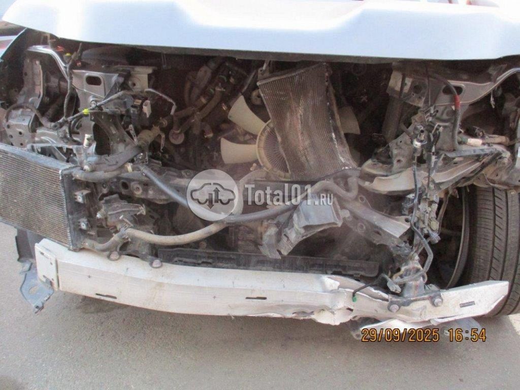 Фото Lexus LX 110