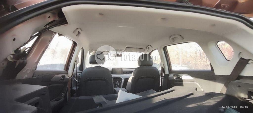 Фото BAIC X35 38