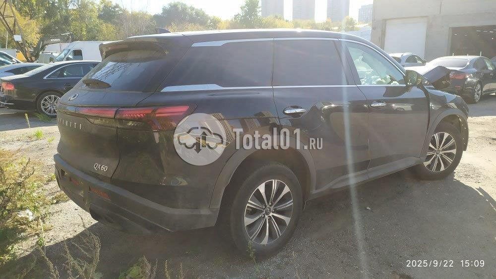 Фото Infiniti QX60 8