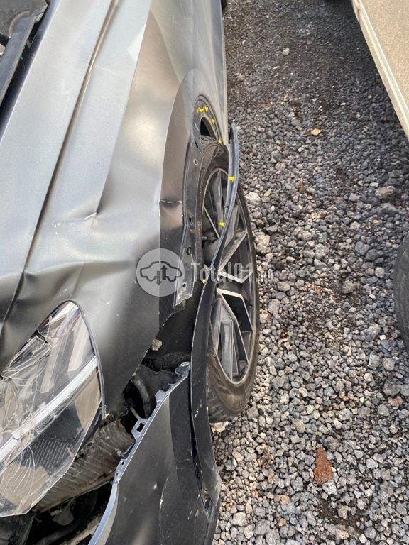 Фото Audi SQ8 66