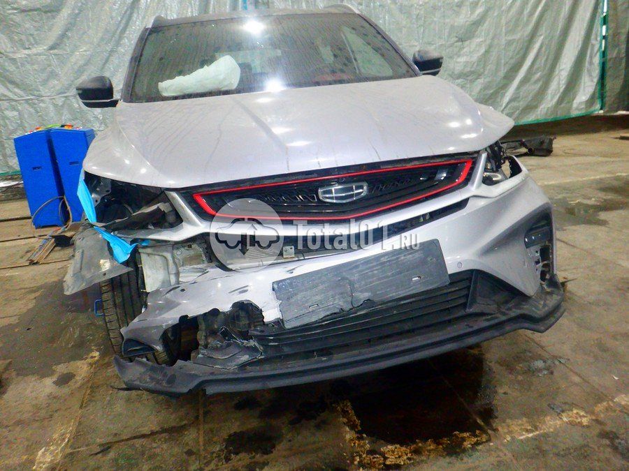 Фото Geely Coolray 4