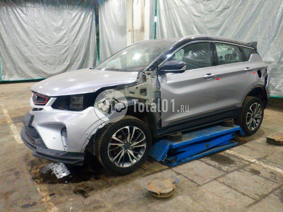 Фото Geely Coolray 8