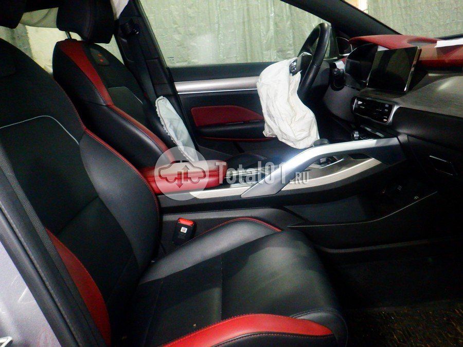 Фото Geely Coolray 24