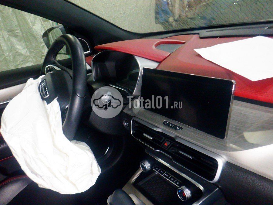 Фото Geely Coolray 34