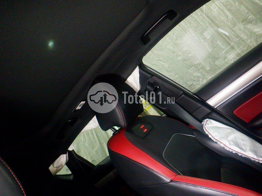 Фото Geely Coolray 42