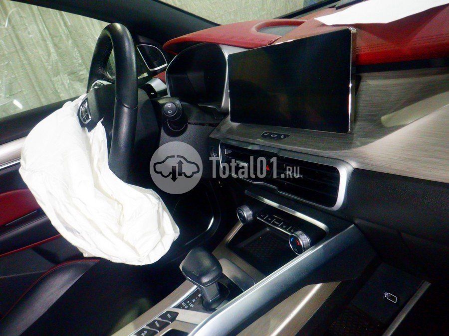 Фото Geely Coolray 44