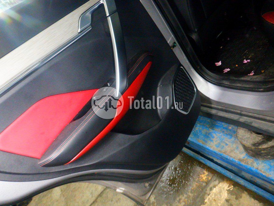 Фото Geely Coolray 64