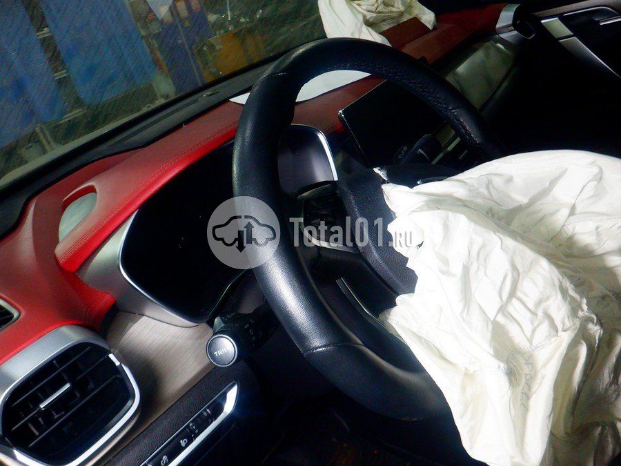 Фото Geely Coolray 74