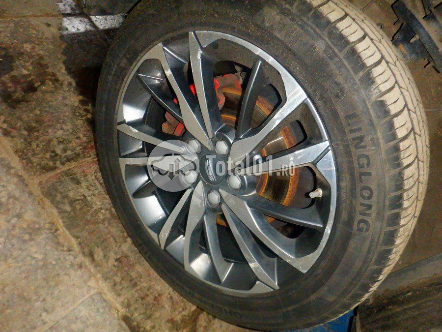 Фото Geely Coolray 166