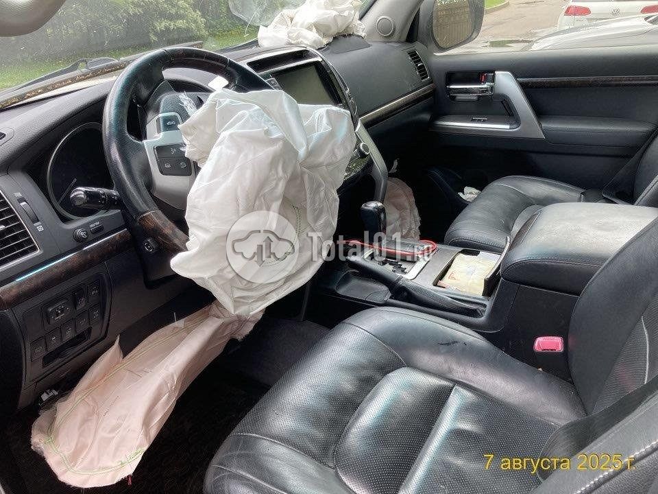 Фото Toyota Land Cruiser 6