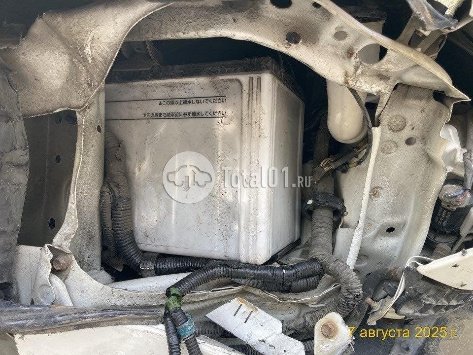 Фото Toyota Land Cruiser 26