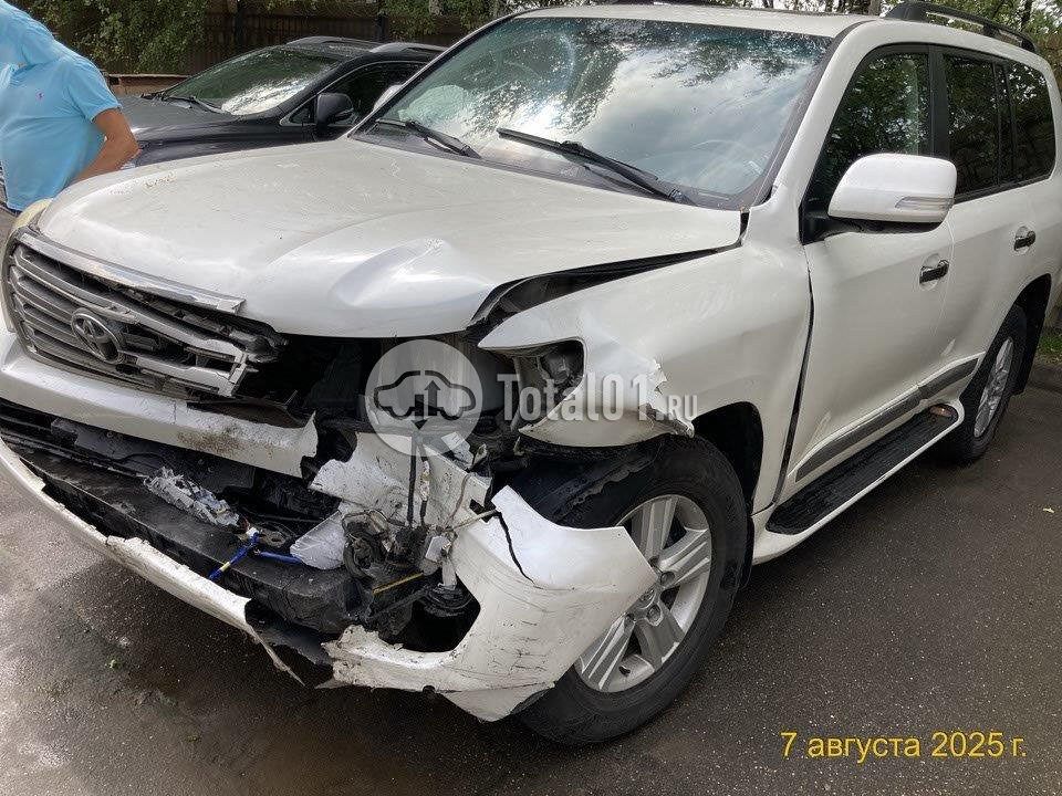 Фото Toyota Land Cruiser 30