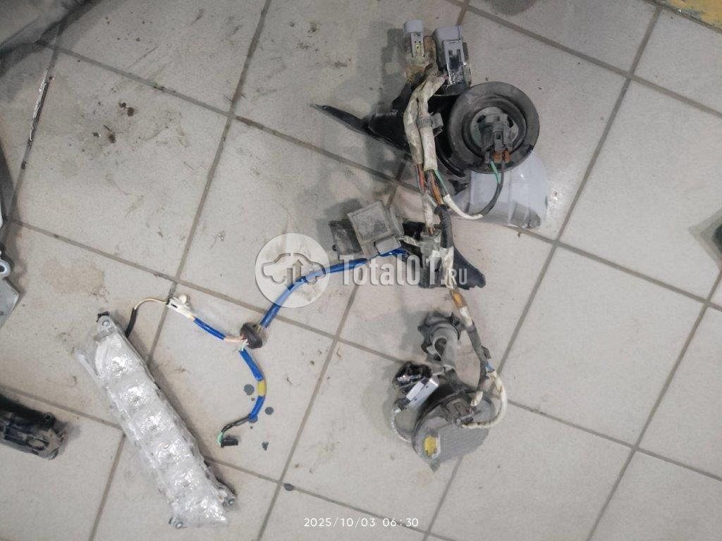 Фото Toyota Land Cruiser 106