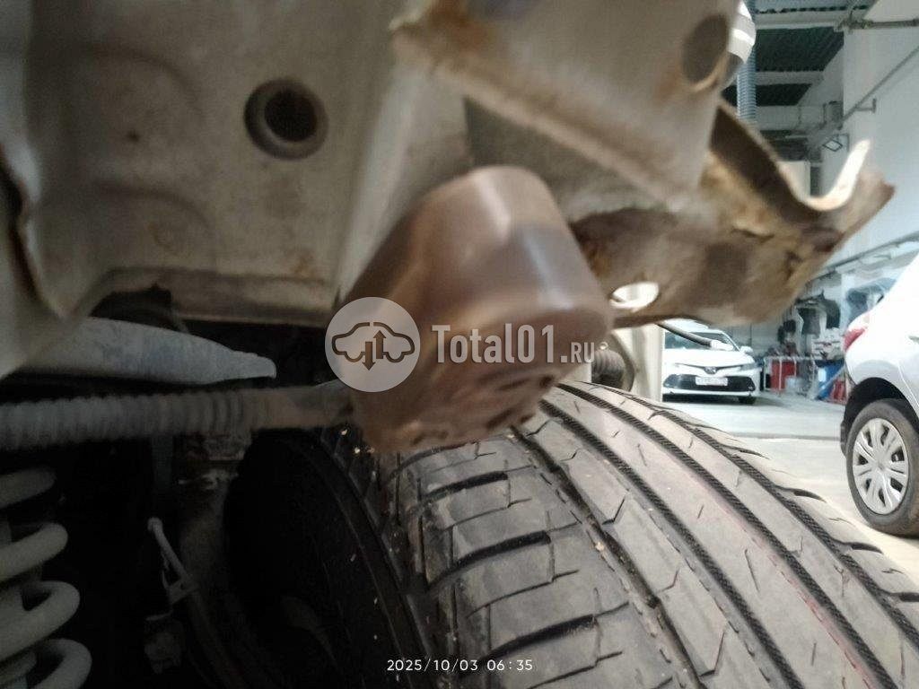 Фото Toyota Land Cruiser 176