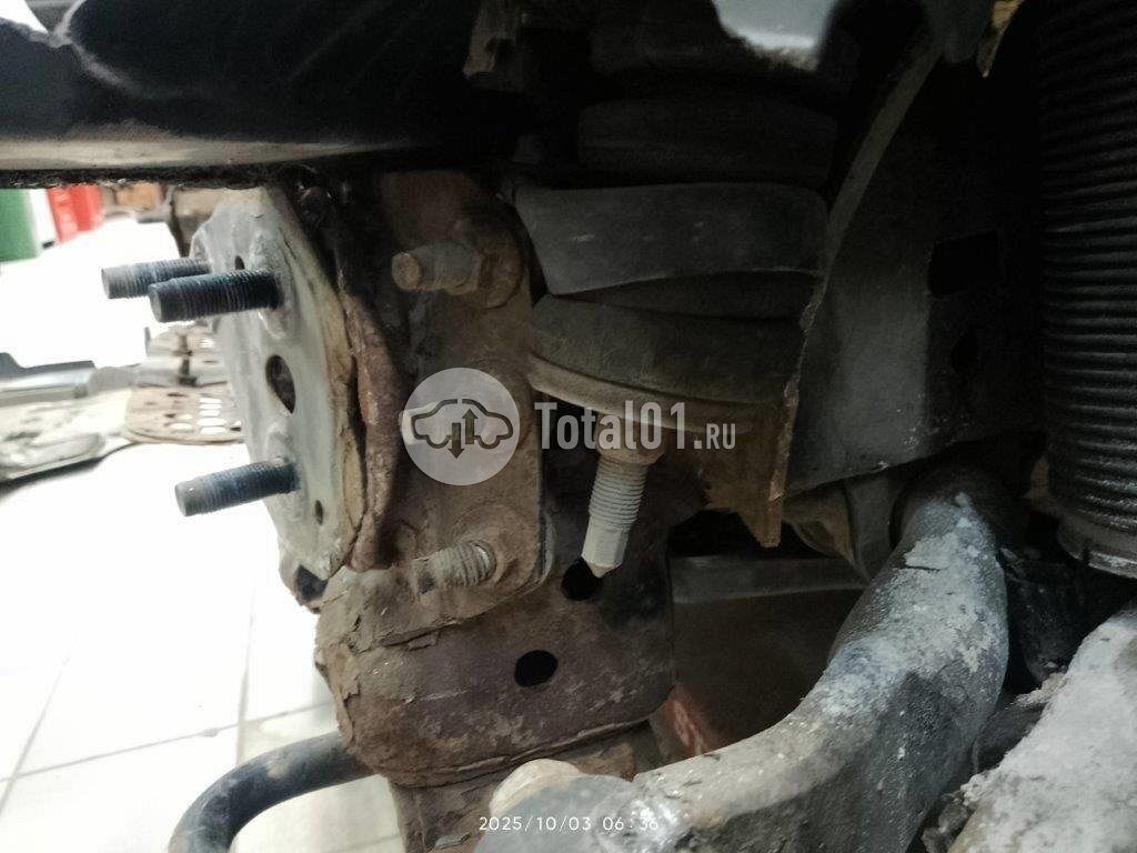 Фото Toyota Land Cruiser 190