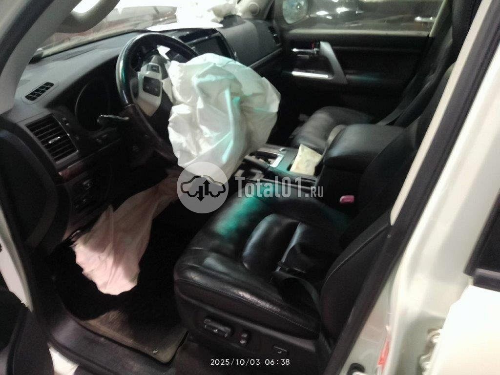 Фото Toyota Land Cruiser 198