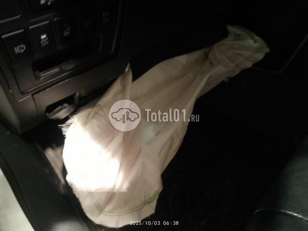 Фото Toyota Land Cruiser 202