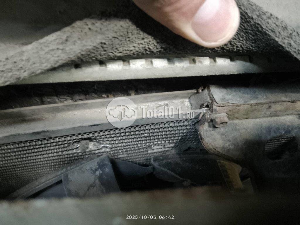 Фото Toyota Land Cruiser 222