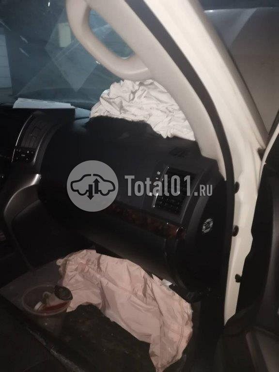 Фото Toyota Land Cruiser 290