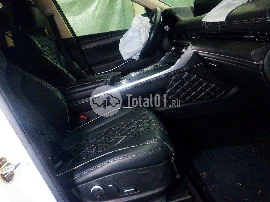 Фото Genesis GV80 22