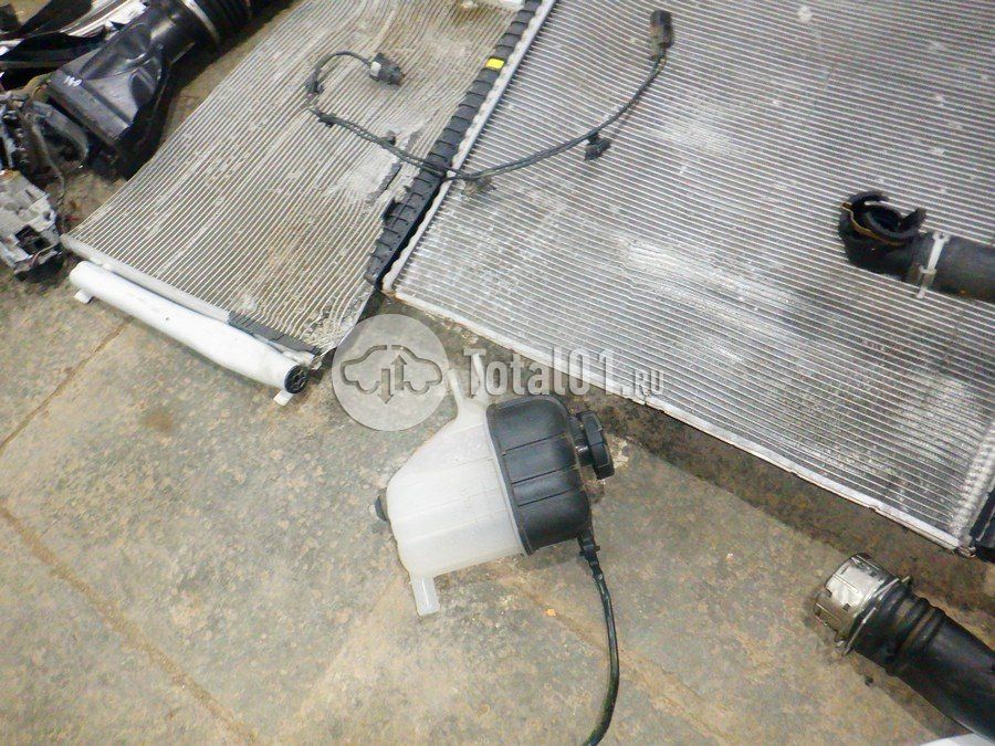 Фото Genesis GV80 374