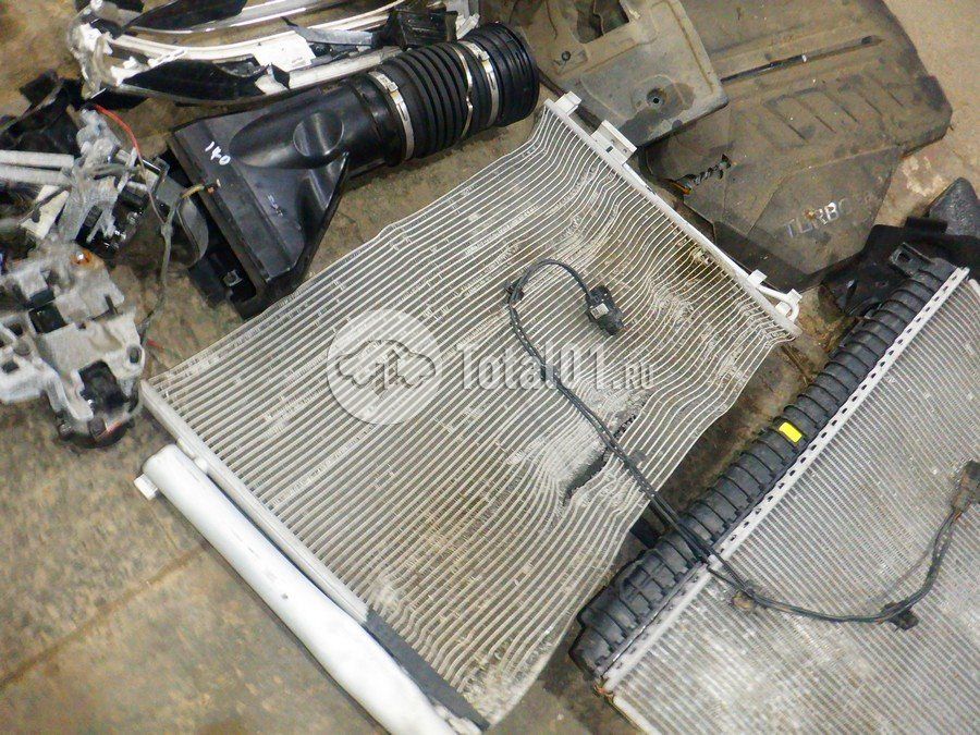 Фото Genesis GV80 382