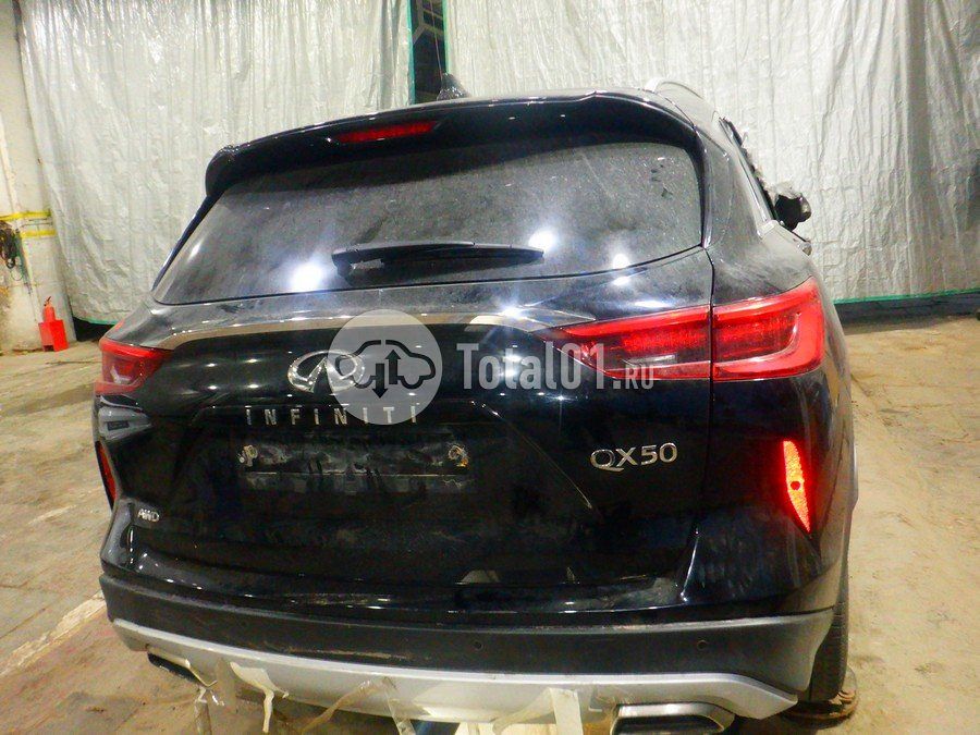 Фото Infiniti QX50 14