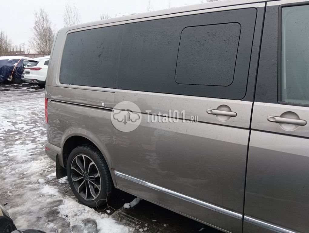 Фото Volkswagen Caravelle 58