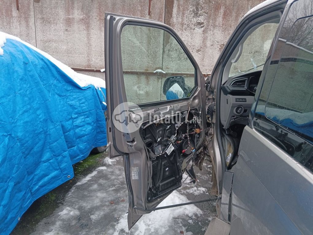 Фото Volkswagen Caravelle 144