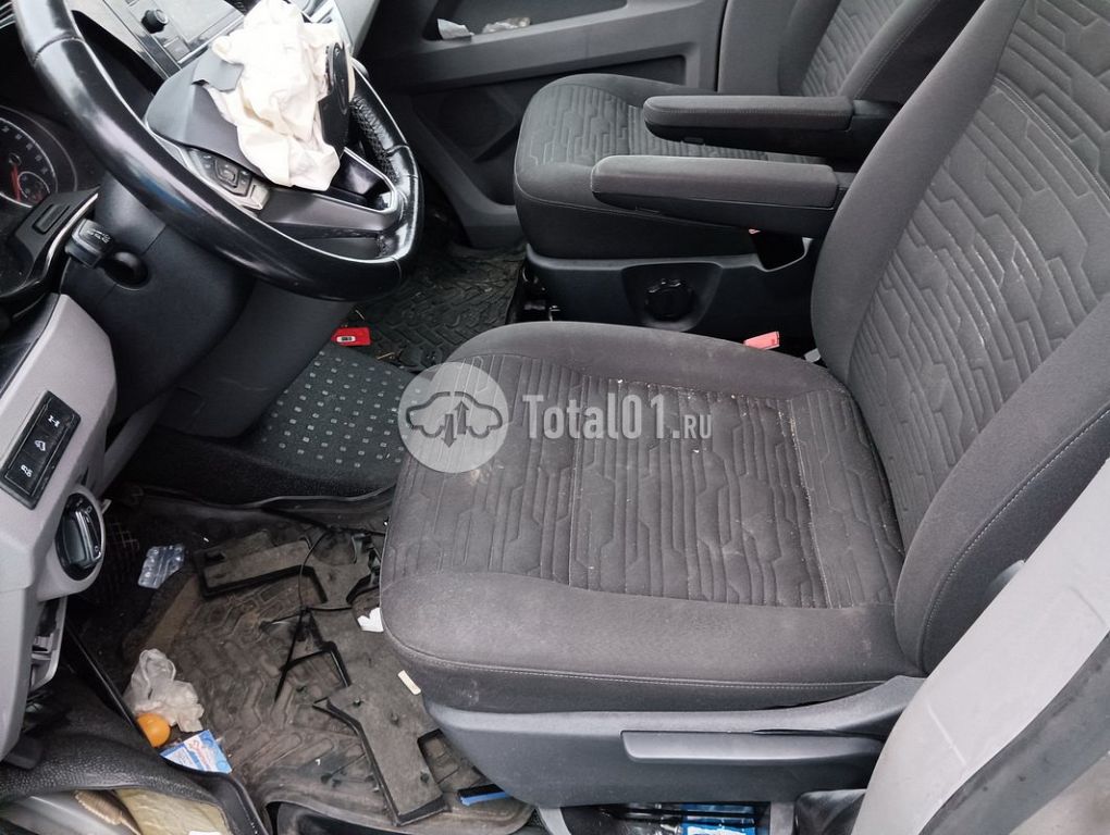 Фото Volkswagen Caravelle 158