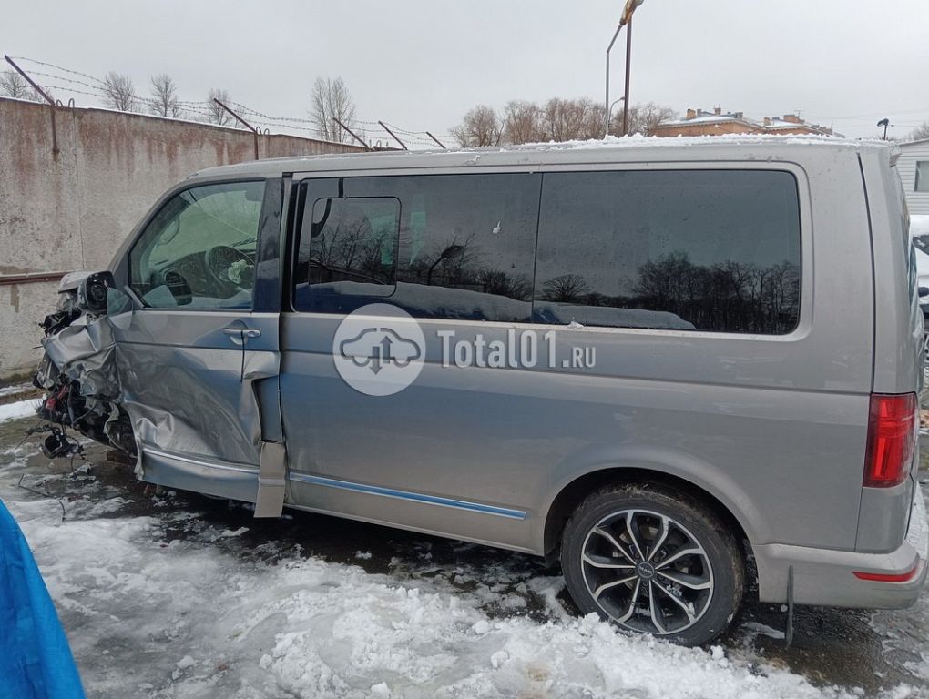 Фото Volkswagen Caravelle 160