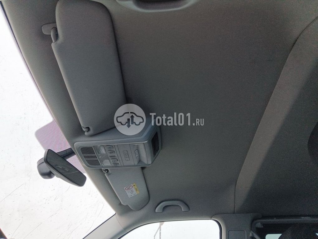 Фото Volkswagen Caravelle 164