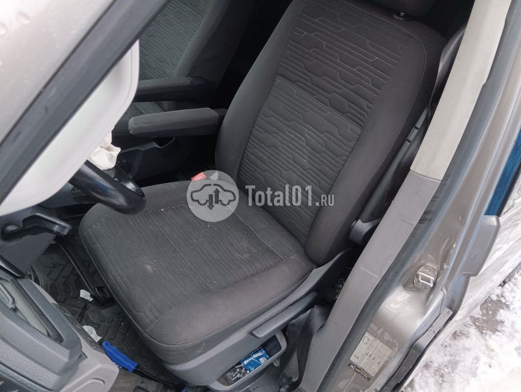 Фото Volkswagen Caravelle 170