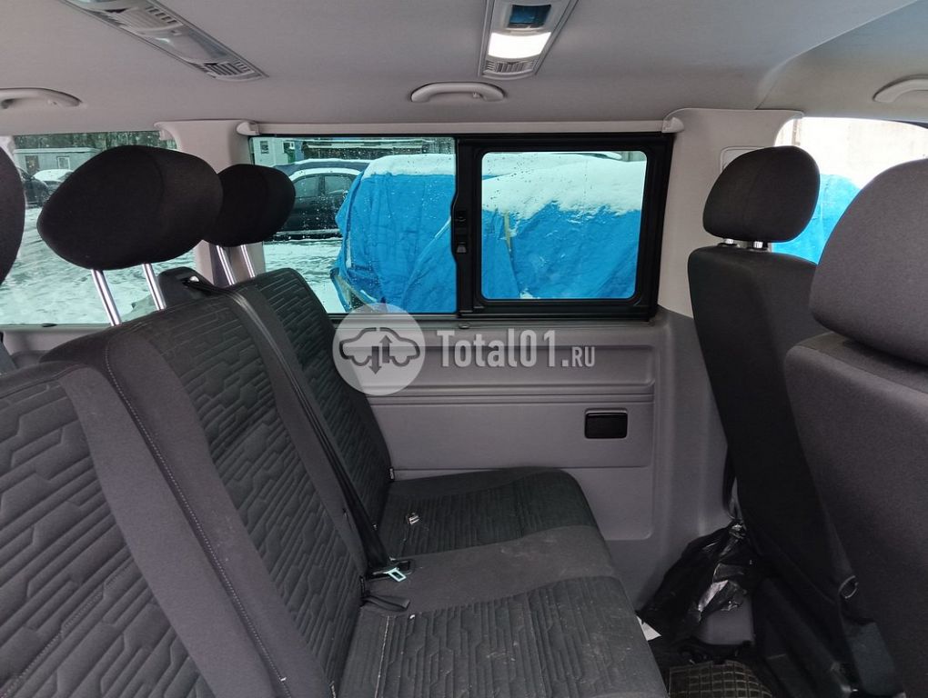 Фото Volkswagen Caravelle 192