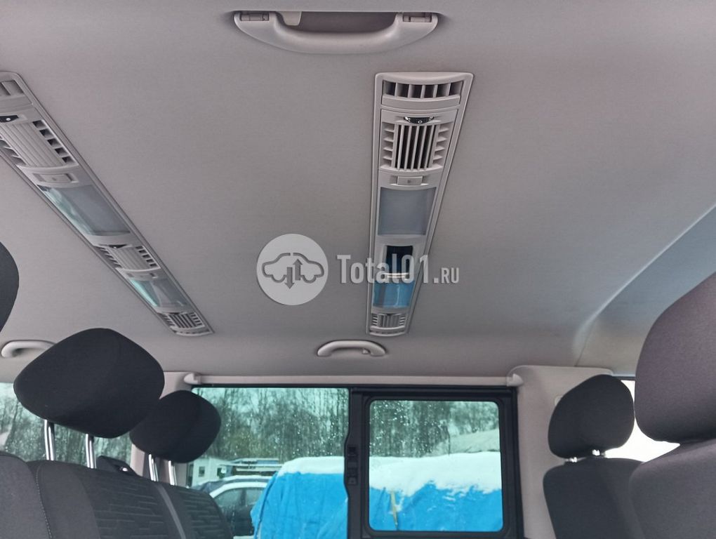 Фото Volkswagen Caravelle 194