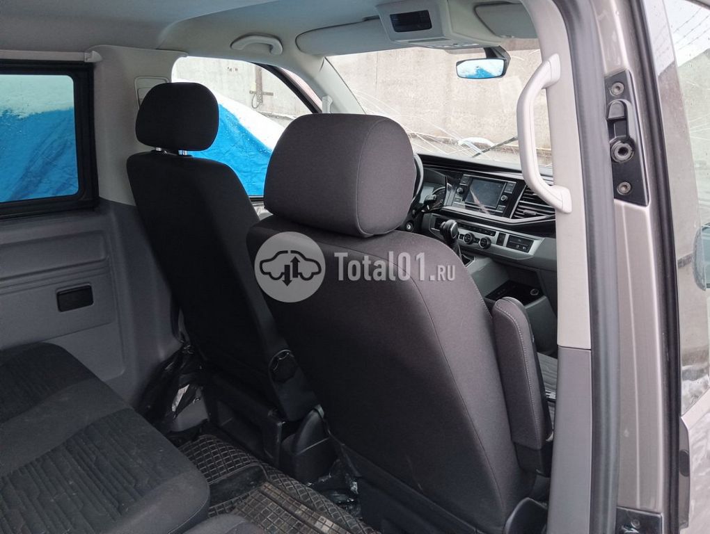 Фото Volkswagen Caravelle 196