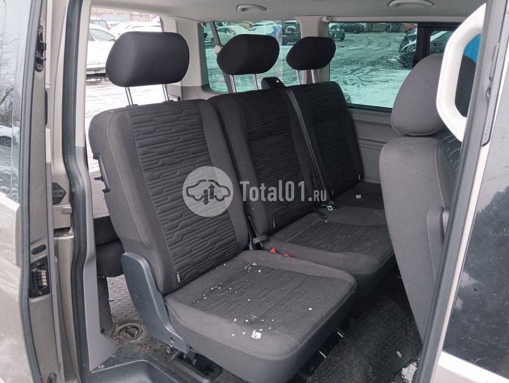 Фото Volkswagen Caravelle 198