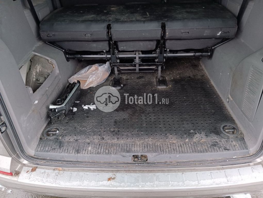 Фото Volkswagen Caravelle 208