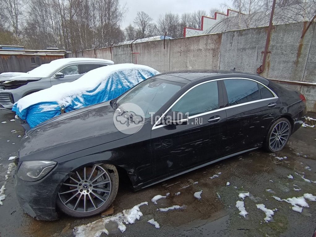 Фото Mercedes-Benz S-класс 70