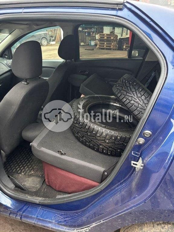 Фото Renault Logan 20