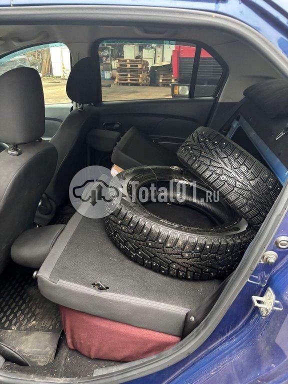 Фото Renault Logan 22