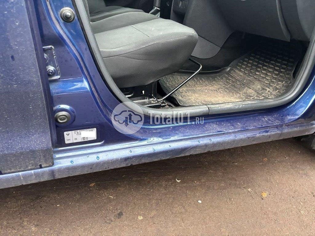 Фото Renault Logan 98