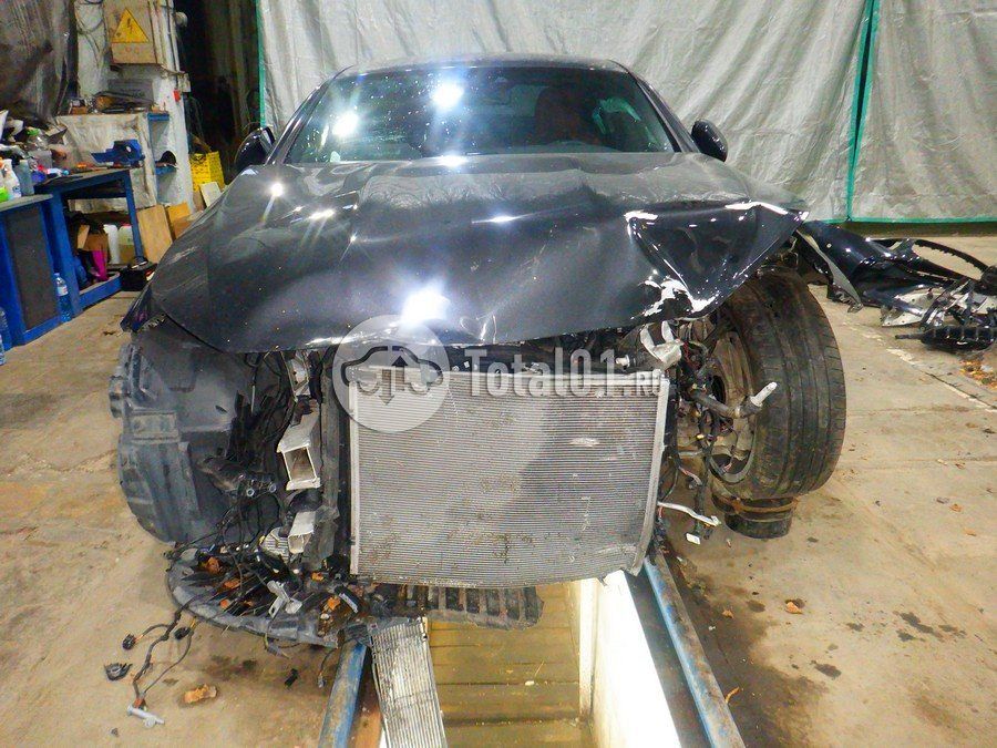 Фото Mercedes-Benz CLS-класс AMG 4